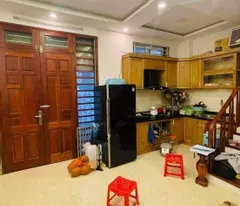 5.45 billion - tran thai tong - 40m x 5 floors x 6m - rare goods cau giay - 3rd alley with motorbikes avoiding each other - cars near - enough amenities