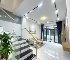 5.99 billion - 42m2 nguyen van dau car alway - binh thanh center - for rent 15 million/month, beautiful house right now