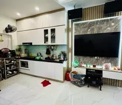 5.xx billion sold a sparkling 5-storey bach mai house right at hai ba trung