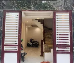 8.5 billion selling dai linh house - nam tu liem - 6 floors - elevator - for both living and business - separate book
