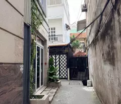 8b many four wards 7 phu nhuan 3 floors 4.8 billion