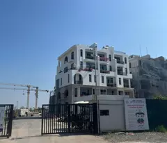 apartment for sale in row lk4 vaquarius van giang, beautiful lot facing southeast, 6m frontage