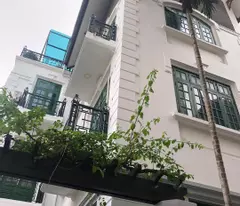 ba dinh - hoang hoa tham tt complex, upper class, 30m to the big street, huge area 130m -24 billion