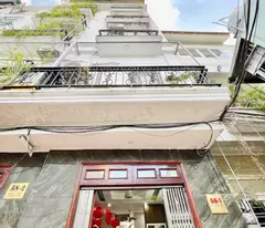 ba trieu house for sale, 31m2, 5 floors, new house, free furniture, immediate occupancy 5.35 billion.