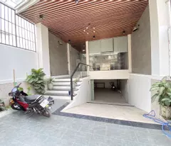 basement house for sale + 5 floors of truck alley near highway 13 - right at the intersection of binh phuoc bridge