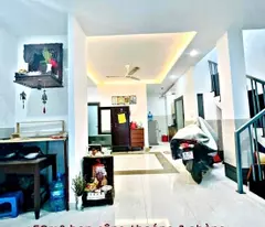 beautiful house for sale 50m2 *2 nguyen khuyen, binh thanh, about 4 billion, alley 1 square, spacious, with balcony to catch the wind