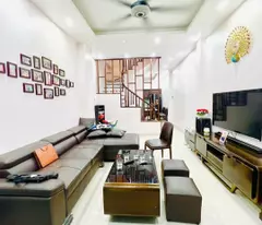 beautiful house for sale 50m2 4 floors 4m frontage 8.8 billion cars parked at lac long quan street gate near west lake