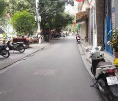 beautiful house for sale alley 144 quan nhan - 40m² x 5 floors, near car parking - price 8.85 billion
