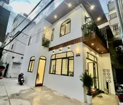 beautiful house for sale, car always, tan son nhi, tan phu, 50m2, free furniture, price 5 billion