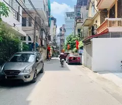 beautiful house for sale in car lane, duong lang street, 40m2, 5 floors, elevator, 15.5 billion dong da