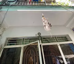beautiful house for sale in district 10: 5.4 billion - ly thai to - ward 10 - area: 32m - 4x8m - 1 ground floor, 1 mezzanine, 1 floor, 4 rooms