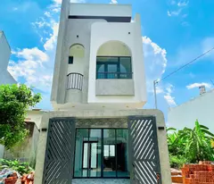 beautiful house for sale in long binh ward district 9 - designed vinhomes grand park - thong alley - truck running viruses - yard