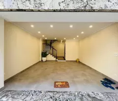 beautiful house for sale nguyen son-long bien 9.3 billion 36m, 6 elevator floor, car garage, 4.25m mt, corner lot.
