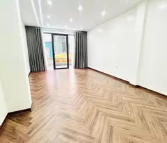 beautiful house for sale nguyen van cu - builder - garage - close to the street, full furniture 45m 6 floors 12 billion (tl)