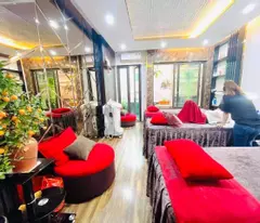 beautiful house for sale on nguyen chi thanh 43m2, 5t, mt4.1m, car lot, rare 13.9 billion, dong da district