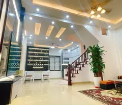 beautiful house for sale right in xuan thuy cau giay. area 42m - 4t - mt 5m only 6.3 billion near street, university