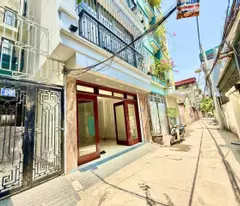 beautiful new 5-storey house for sale - bo de, long bien - car in the house - price 12.95 billion
