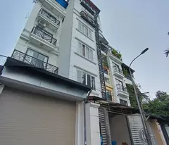block block 16 billion 95m front 5.5m car lane, elevator garage, long bien