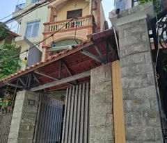 body house for sale 16 billion 95m front 6m car away, close to the street, long bien