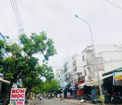 bong star district 8. only 1 apartment is out the front. no qh, no lg. 30m2 (4.4x7.2m) 2 bedrooms - 2 bathrooms - shr - 2.7 billion