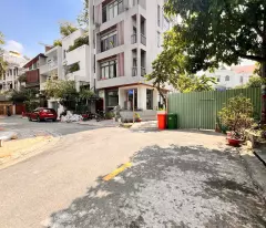 building for sale at corner 3mt, 5 floors, tan binh district, operating a clinic, near cmt8