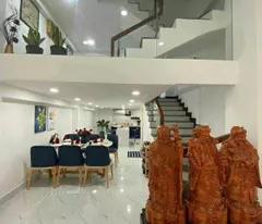 business front house for sale thich quang duc -ward 4 - boundaries district 3 - 5 floors 6brs -61m2 blooming back - beautiful