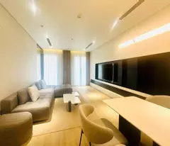 business house for sale on hoang van thai street 46m2, 5t elevator, car parking, 40 million/month