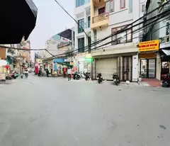 cash flow house for sale ton duc thang wide alley near cash flow street1.2 billion/monthdt70mprice16 billion