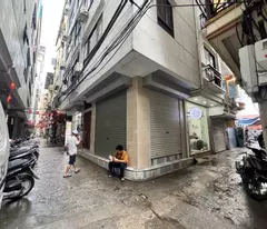 cau giay 32m x6 floors - 15.5 billion 2 aways for business, near street, elevator