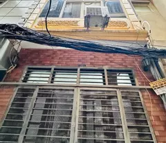 cau giay area 21m x 4 floors price 6.1 billion near lane, 15m for cars, residential construction