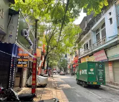 cau giay house for sale - beautiful house - business - tri cao residents - cars parked in front of the door