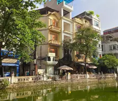 cau giay vip... lake view small business 10ty 35m x5 floors.