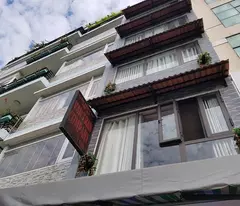 cc sells 1-square-meter house in hoa hao ward 5, district 10 for only 5.5 billion 3 floors, 30m2