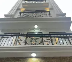 chdv 20 rooms - income 100 million/month - car alley - 5 reinforced concrete floors - only 15 billion 5