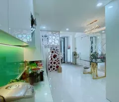 chinh tan binh school for sale 40m2, price 9.1 billion