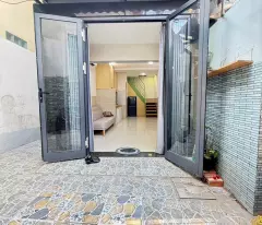 close: beautiful house in go vap - car alley - 3.55 billion (reduced 130 million)