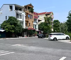 co linh-bat khoi garden villa, 324m x 3 floors, 10m frontage, garden with 4-car garage, full residential area