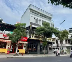 corner apartment for sale with 3 frontages near nha trang beach - 4 floors with elevator, for rent 70 million/month super location
