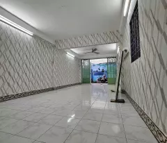 corner apartment with 2 frontages width 3.6 x 12.5 m - 3 floors more than 4 billion bank loan more than 3.5 billion q4 immediate discount 250