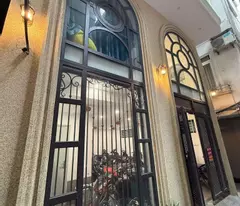 de la thanh cash flow apartment! 7 elevator floors - 2 open corner lot - 18 rooms with closed cash flow.
