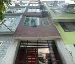dich vong 6-floor house for sale, 37m2, 4m mt, residential construction, near the park. 6.9 billion