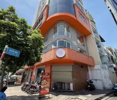 dilapidated house for sale on sat luy ban bich area 3.5x18.5m. 25m from mt. thong taxi alley. price 5.8 billion tl.