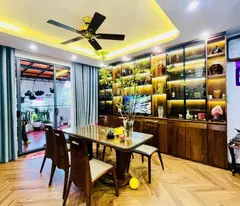 duy tan townhouse for sale - cau giay 65m2 5 floors - kdvp cars for rent are nice and can go up to the elevator floor