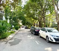 ecopark villa for sale, area 324m, area 18m, good furniture, upper class, 62 billion