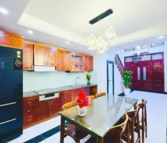 excellent house in the segment, pine lane face, car away, 3-airy corner lot, 6.x billion business!