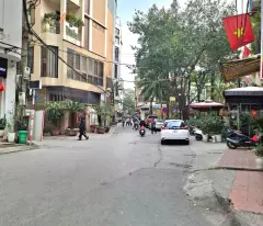 explosion at phuong mai thanh xuan – 7-floor house elevator – lane as big as a street – car access to home