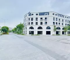 #five-floor house for sale 100m2, 5m frontage, avoid car front. has rear assyment, oto garage