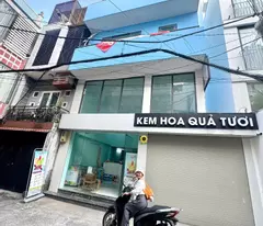 floor building for sale - car front parking day and night d. tran hung dao, district 1