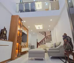 floor house for sale, 35m2, ngoc thuy - long bien - approximate price 5 billion - price location, owner red book