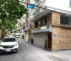 floor house for sale 37m2 in cau giay, 7-seater car. 7.3 billion